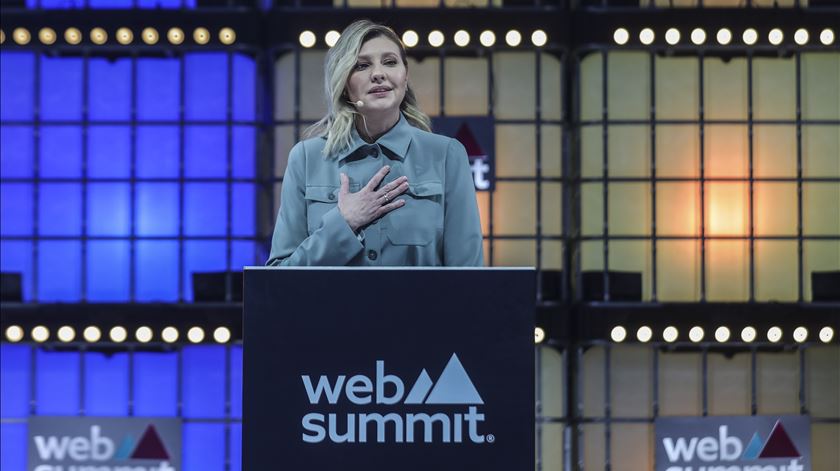 Olena Zelenska, a primeira-dama da Ucrânia na abertura da Web Summit 2022 em Lisboa. Foto: Miguel A. Lopes/EPA