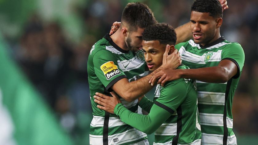 Marcus Edwards marcou pelo Sporting contra o Vitória Guimarães. Foto: José Sena Goulão/EPA