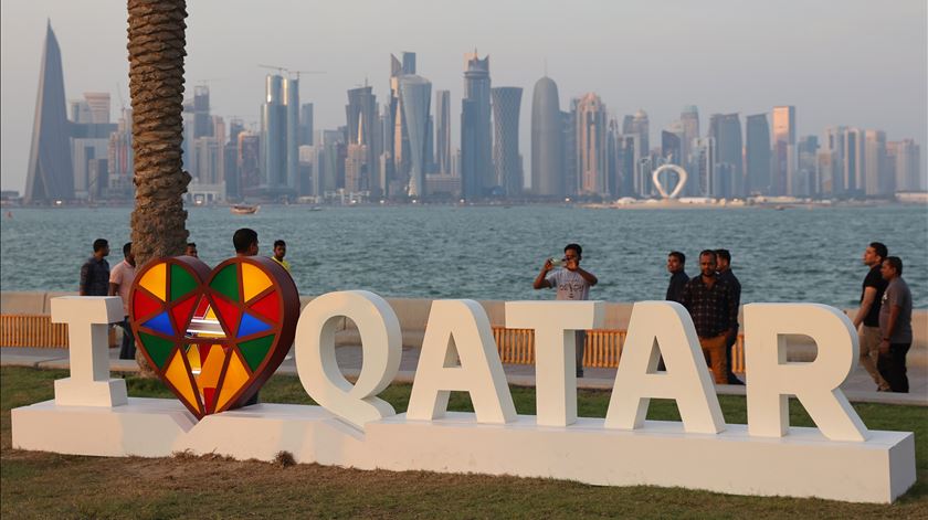 Seis mortos em ataque de Israel contra sede do Hamas no Qatar. Líder terá escapado