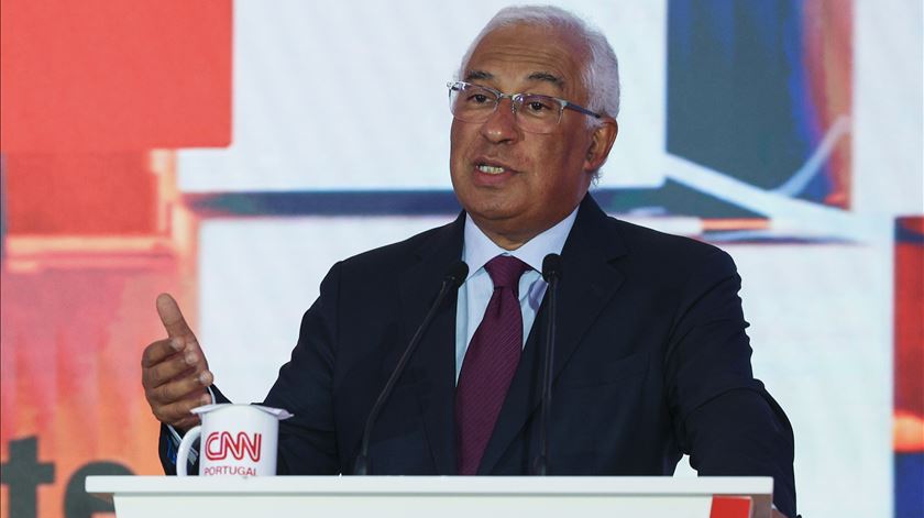 Acordo alcançado na cimeira do clima “ficou-se pelos mínimos”, diz António Costa