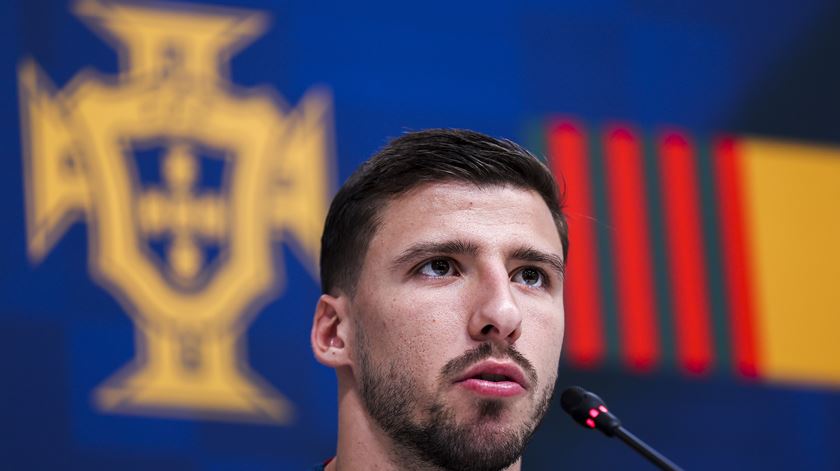 Rúben Dias no onze do ano 2023 da IFFHS