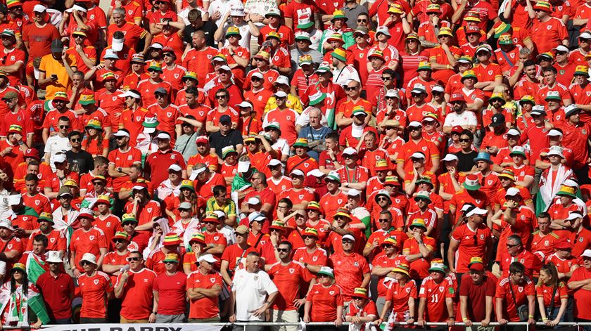 Protestos Covid-19. Proibido ver adeptos sem máscara, China censura imagens do Mundial