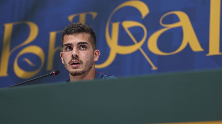 André Silva e a dúvida no golo de Bruno Fernandes. "Até podia ter atribuído a mim, é irrelevante"