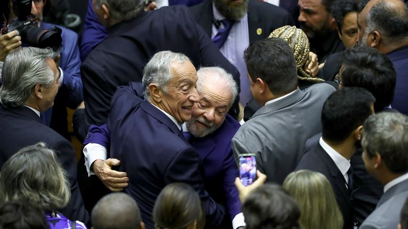 “Lula no 25 de abril? Não bate certo”