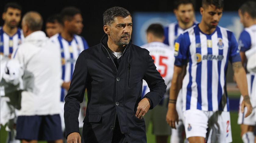 Domingos Paciência acredita que ainda "há margem" para o Porto ser campeão Domingos Paciência acredita que ainda "há margem" para o Porto ser campeão