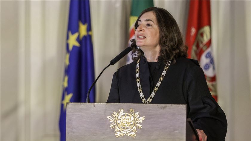 Advogados admitem "parar a Justiça"