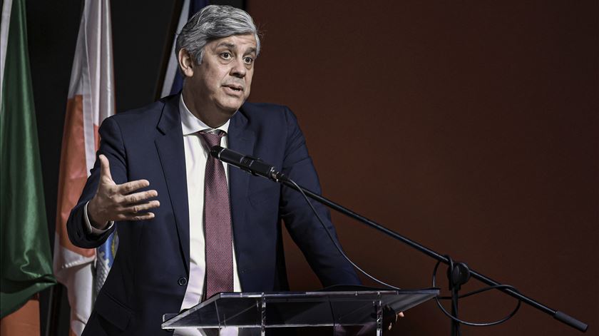 Centeno diz que compra do Crédit Suísse dá “alguma confiança”