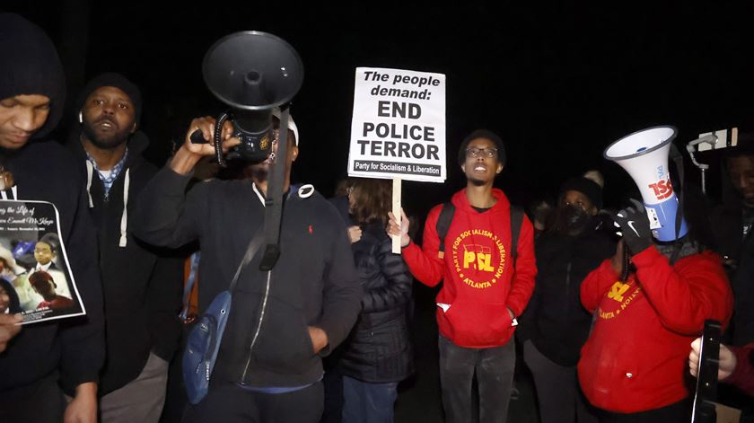 Manifestação depois da divulgação do vídeo que mostra polícias a espancarem Tyre Nichols.Memphis, Tennessee. Foto: Tannen Maury/EPA