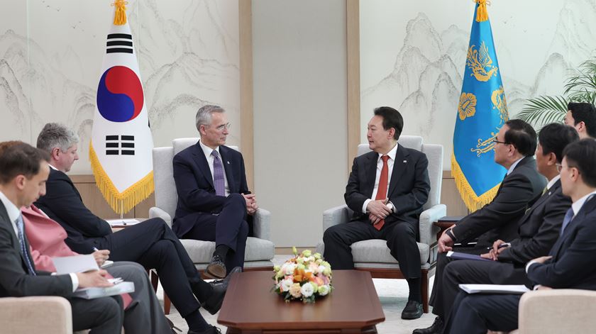 Ucrânia. NATO pede à Coreia do Sul para aumentar ajuda. Foto: Rok Presidential Office / Handout/EPA