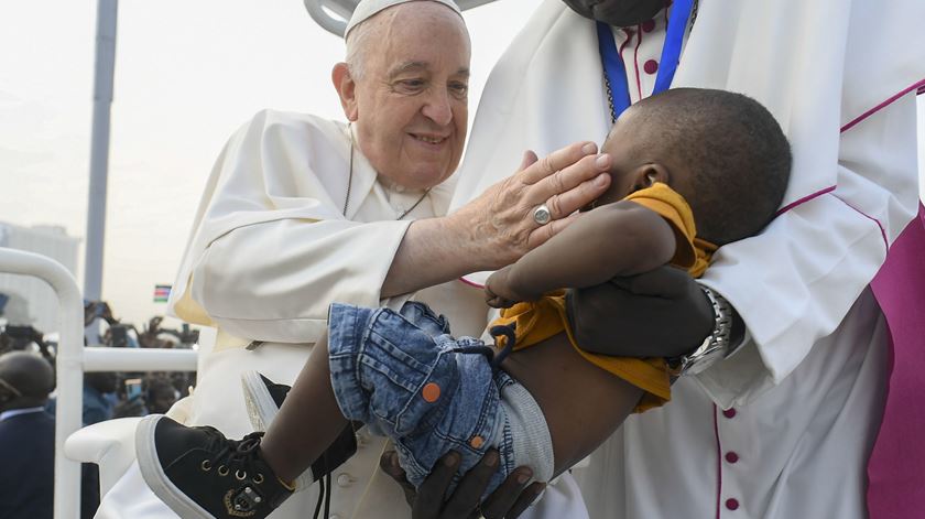 Papa Francisco deixa &quot;sementes de paz&quot; no Sud&#227;o do Sul