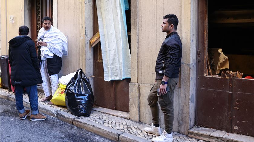 Tragédias como a do incêndio no prédio da Mouraria, em Lisboa “podem repetir-se”