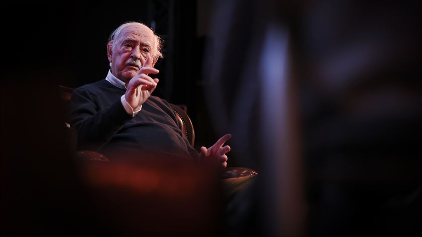 "Só páro quando morrer", diz o ator Ruy de Carvalho