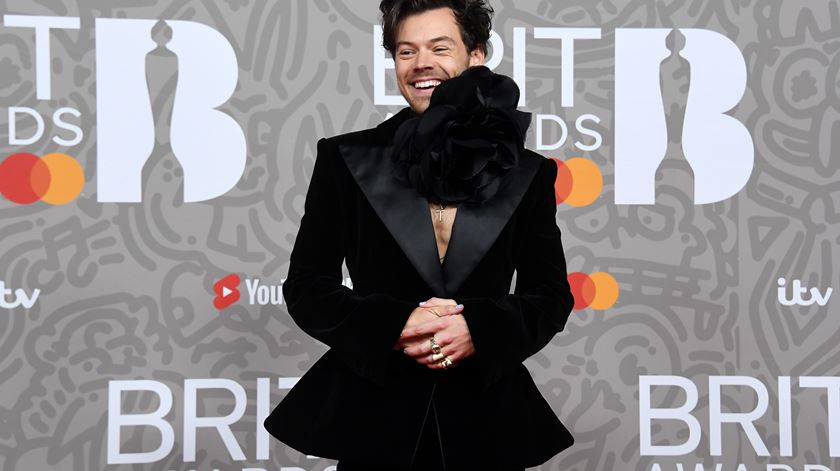 Harry Styles nos BRIT Awards 2023. Foto: Andy Rain/EPA