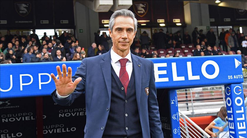Paulo Sousa despedido da Salernitana