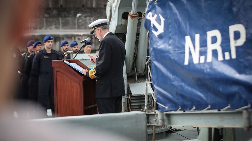 Armada comunica decisão disciplinar aos 13 militares do NRP Mondego