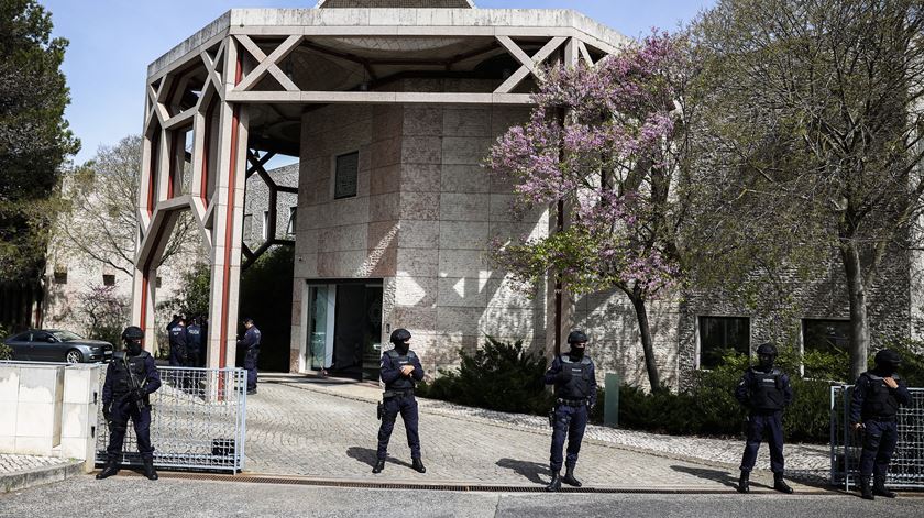 Autor de ataque ao centro Ismaili acusado de 11 crimes