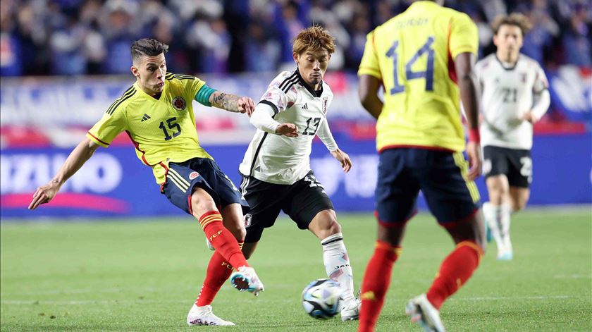 Uribe e Morita titulares na vitória da Colômbia sobre o Japão