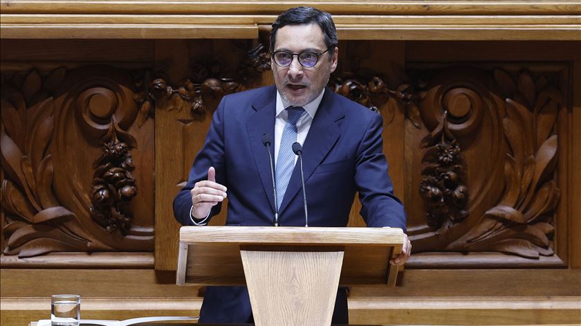 Excedente. PS diz que Governo não tem razões para estar satisfeito