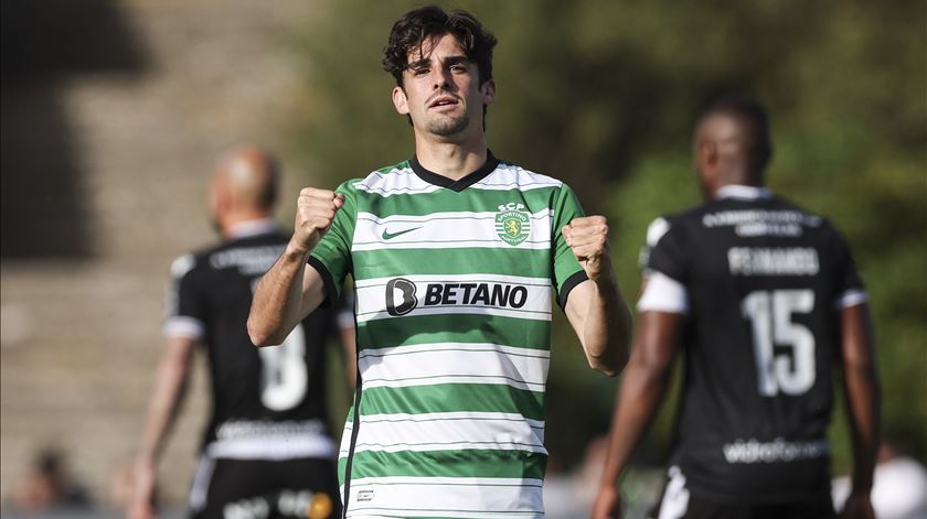 Francisco Trincão, Sporting, marca ao Casa Pia. Foto: Miguel A. Lopes/EPA