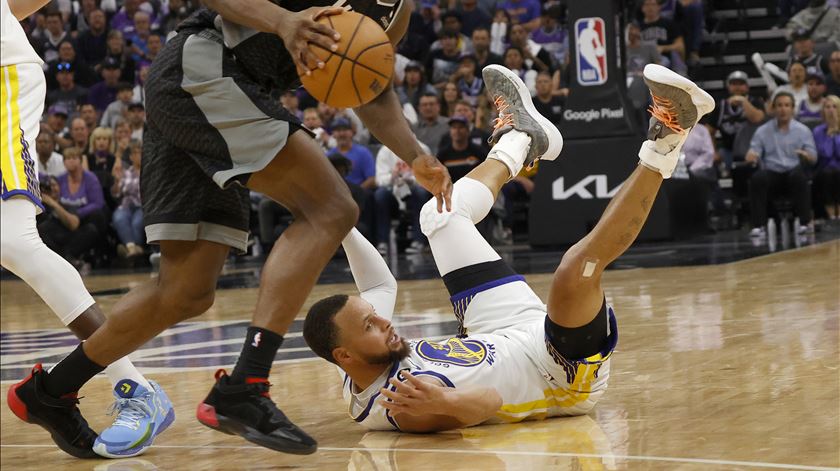 Campeões em dificuldades com os Kings