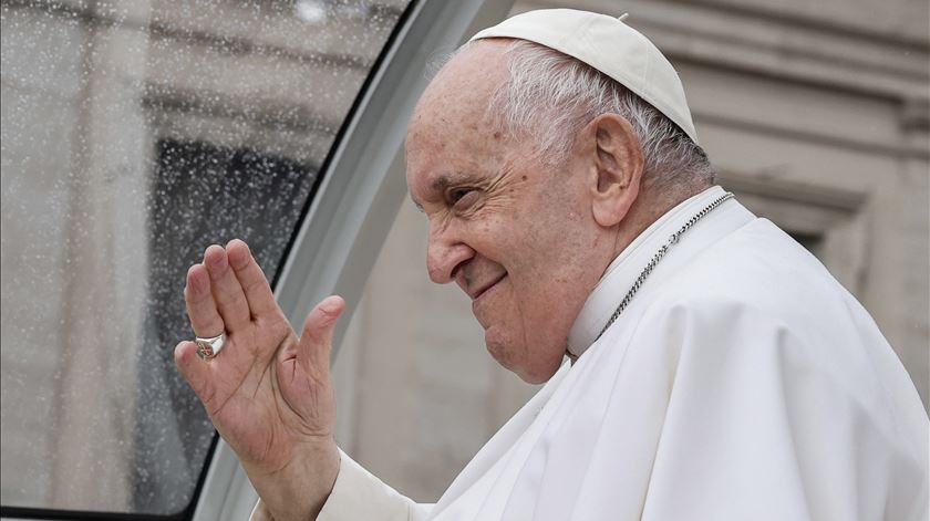 Papa quer idosos e jovens unidos nas vésperas da JMJ Lisboa