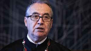 Presidente do Tribunal Constitucional diz que não é urgente rever a Constituição
