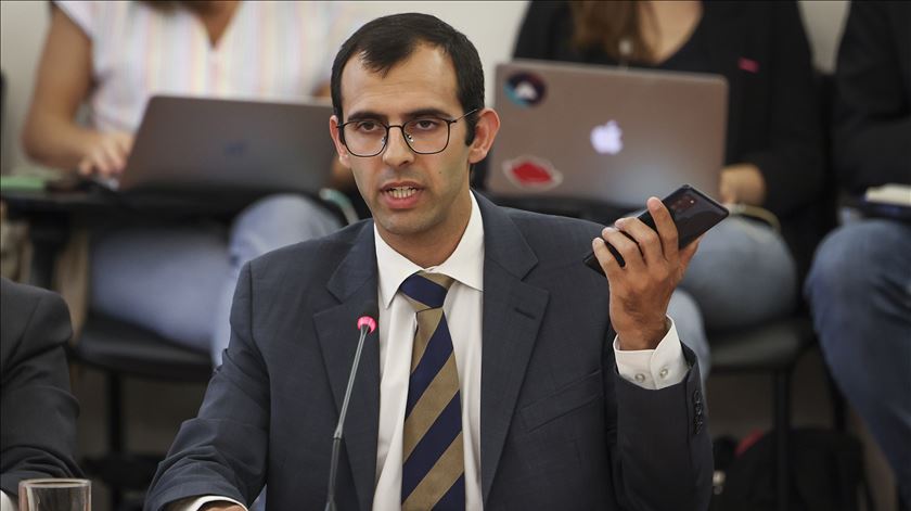 Frederico Pinheiro, ex-adjunto de João Galamba, constituído arguido e alvo de buscas