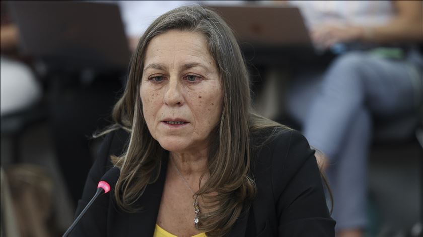 Chefe de gabinete de Galamba rejeita intenção de esconder notas de ex-adjunto