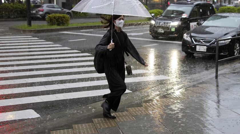 Tempestade Mawar em Tóquio, Japão. Foto: Franck Robichon/EPA