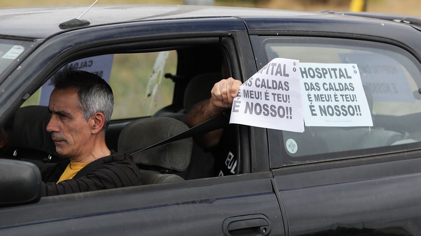 Manifestantes contra hospital no Bombarral deixam estudos a António Costa