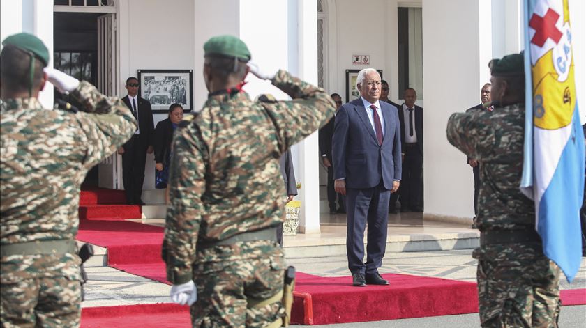 O primeiro-minstro português, António Costa, visita Timor Leste. Foto: Antonio Dasiparu/EPA