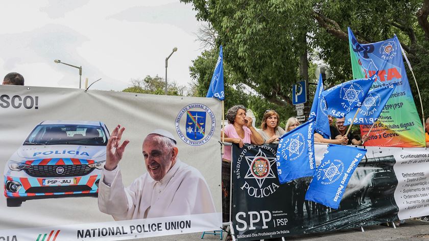 Concentração de elementos das forças de segurança em Lisboa. Foto: José Sena Goulão/Lusa