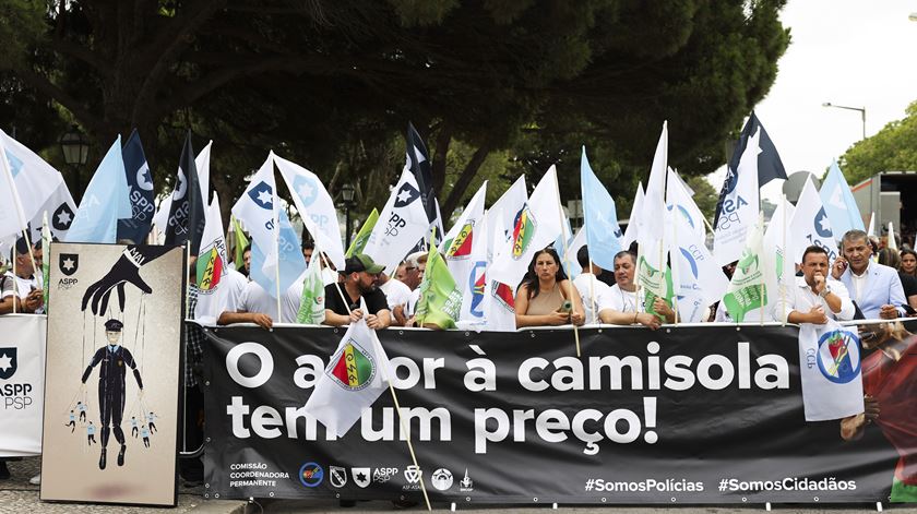 Concentração de elementos das forças de segurança em Lisboa. Foto: José Sena Goulão/Lusa