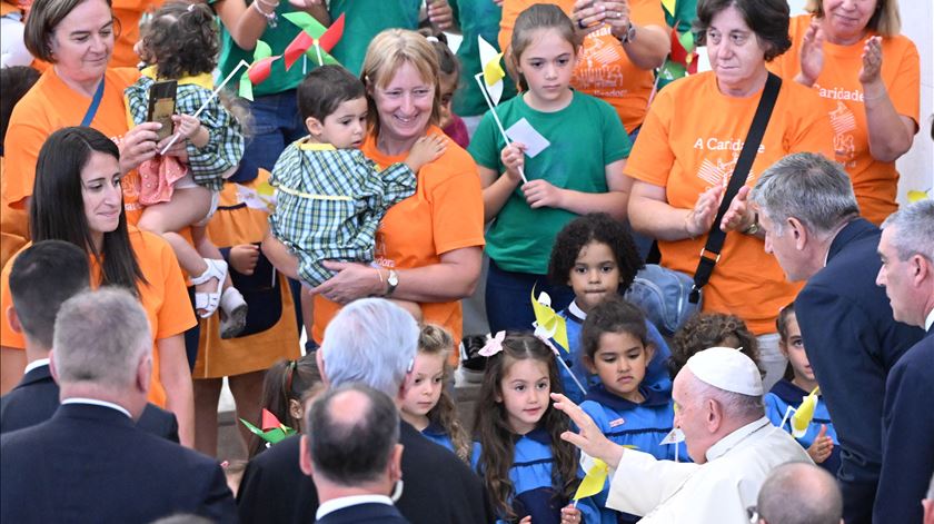 Papa Francisco na Serafina. Foto: Maurizio Brambatti/EPA