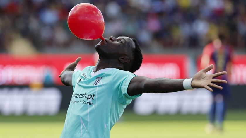 Pai de Bruma “era dono de uma coragem que raiava a loucura”, relata livro sobre a guerra colonial