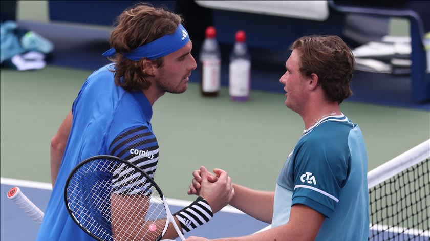 Tsitsipas eliminado na segunda ronda do US Open Tsitsipas eliminado na segunda ronda do US Open