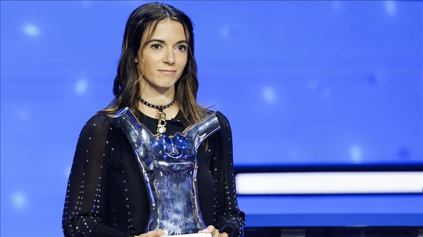 Aitana eleita jogadora do ano e fala sobre Rubiales. "Não devemos permitir abusos de poder no trabalho"