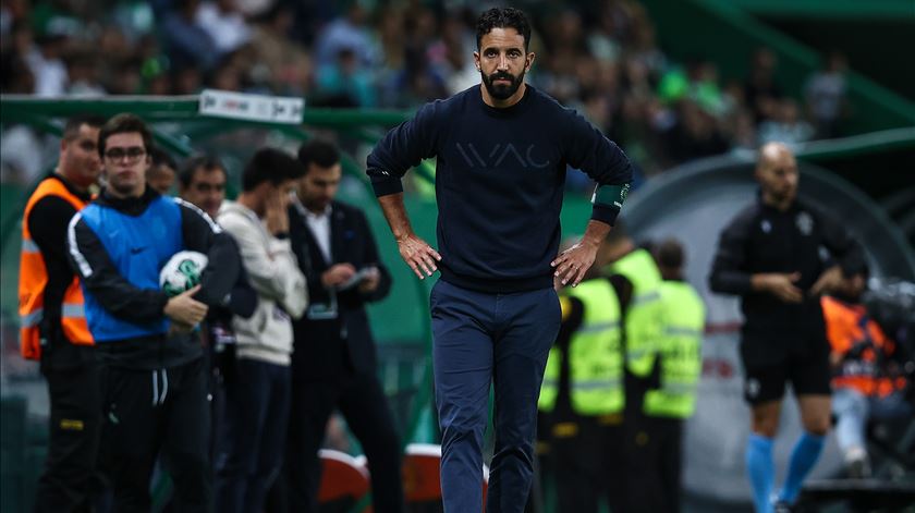 Amorim dá a bola a Bragança para "quebrar o enguiço" do Sporting na Áustria