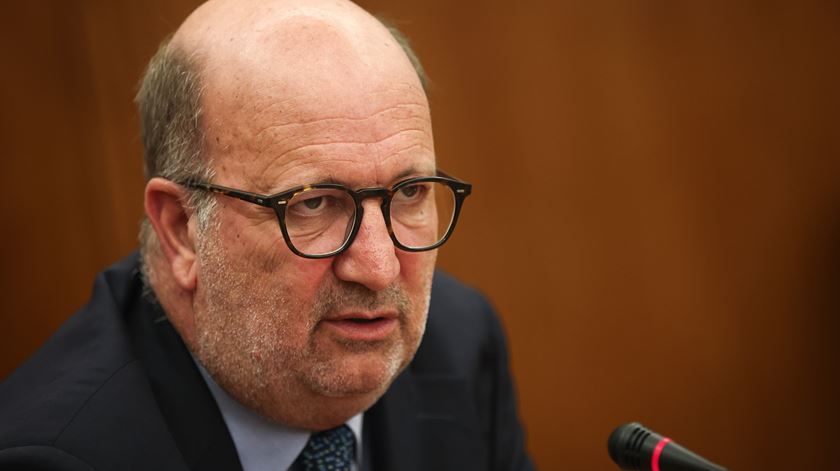 Matos Fernandes suspeito de corrupção e prevaricação no caso do lítio e hidrogénio