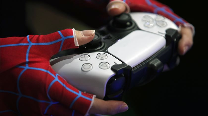 Jogadores de PlayStation podem receber dois mil milhões devido a  "preços injustos"