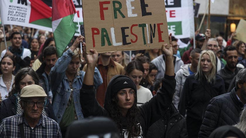 Varsóvia proíbe marcha pela Palestina. Marcha por Israel mantém-se