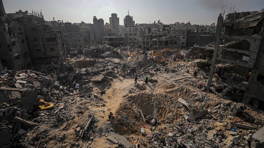 Gaza. ONU fala em possível crime de guerra em campo de refugiados Gaza. ONU fala em possível crime de guerra em campo de refugiados