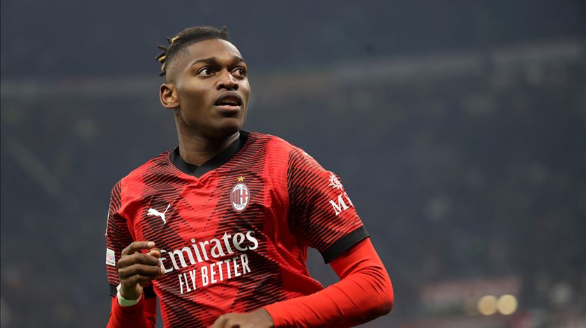 Rafael Leão denuncia insulto racista nas redes sociais