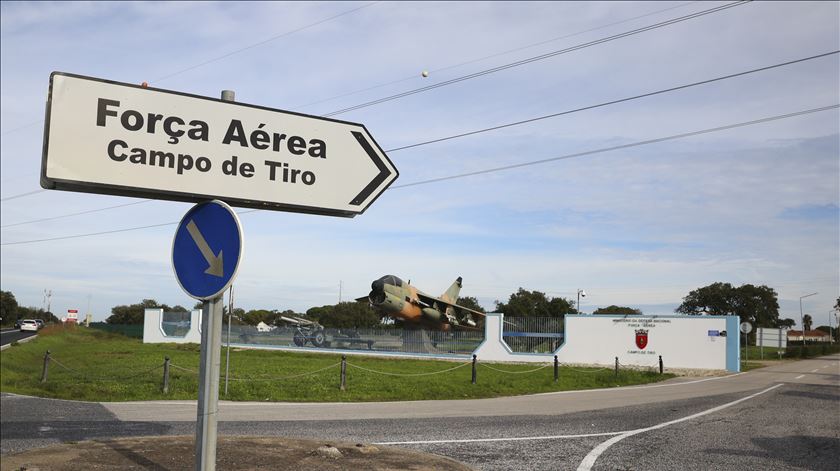 Novo aeroporto. Governo destina até 4,5 milhões para desmilitarizar Campo de Tiro de Alcochete