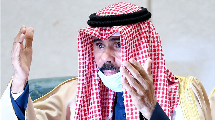 Morreu Emir do Kuwait, xeque Nawaf Al Ahmad Al Sabah