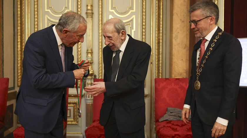 Marcelo exalta passado recente contra "pessimismo doméstico" e Moedas pede união em vez de fricção