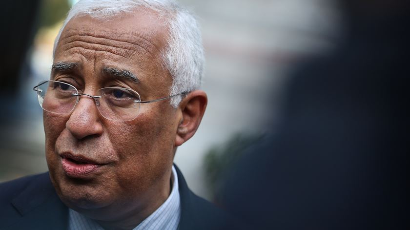 António Costa. “Portugal não cairá nas mãos da extrema-direita”, bloco central “fortalece os extremos”