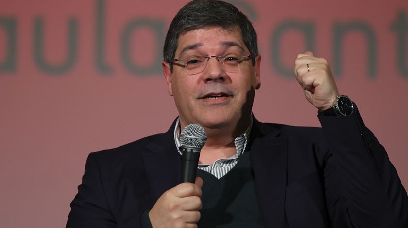 PS compromete-se a voltar a discutir a compra da Agência Lusa