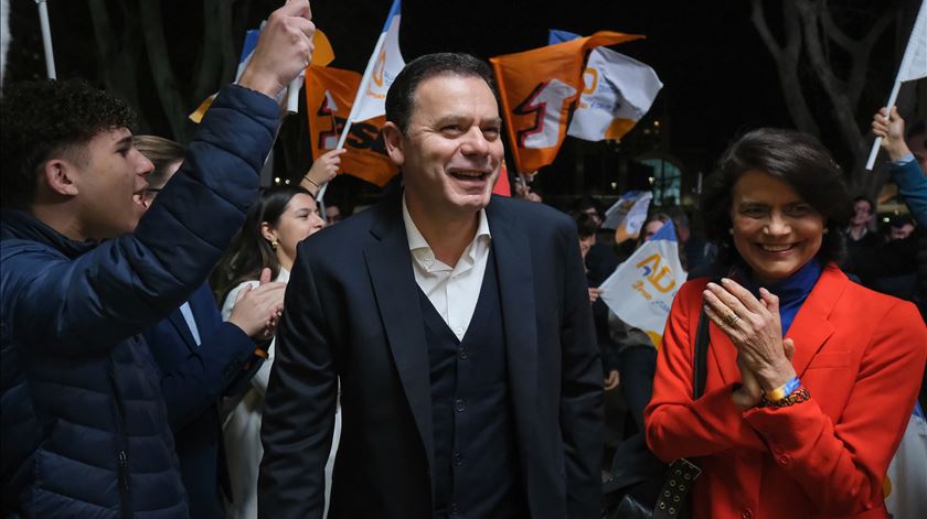 Montenegro diz que Pedro Nuno Santos só admitiu viabilizar Governo AD por conveniência