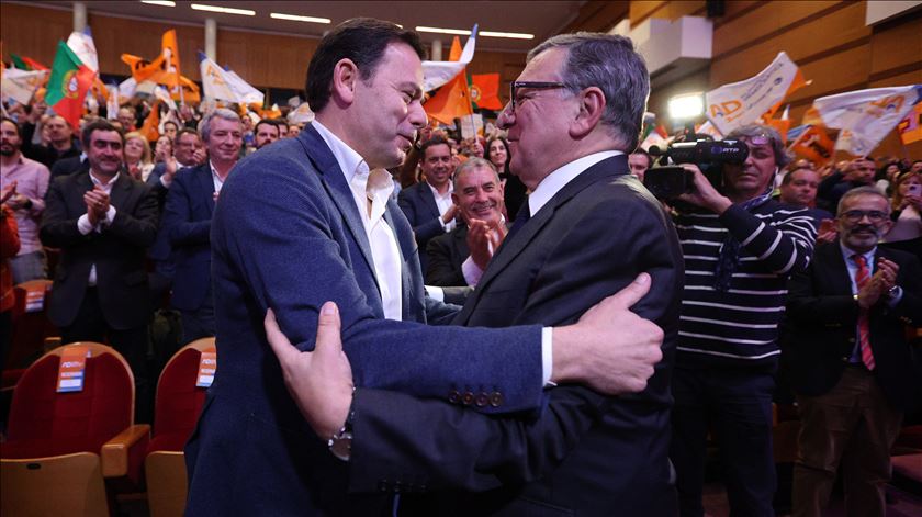 Pedir desculpa? PSD deve ter "orgulho" no trabalho realizado no tempo da troika, diz Durão Barroso